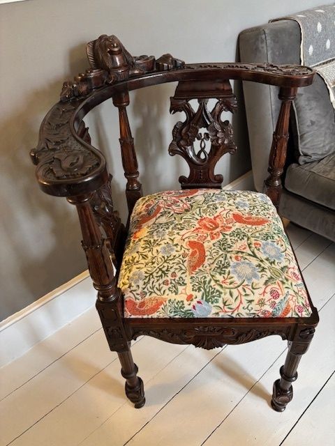 Beautifully Restored Italian Neo Renaissance Corner Chair