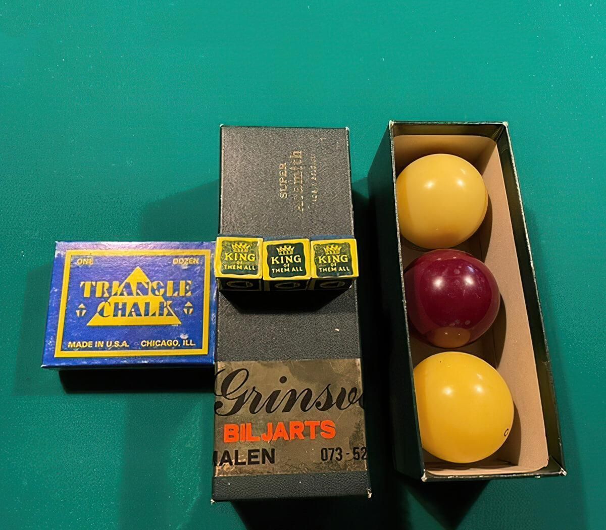 Dutch Billiard Table With Heating And Accessories, 20th Century photo vinterior