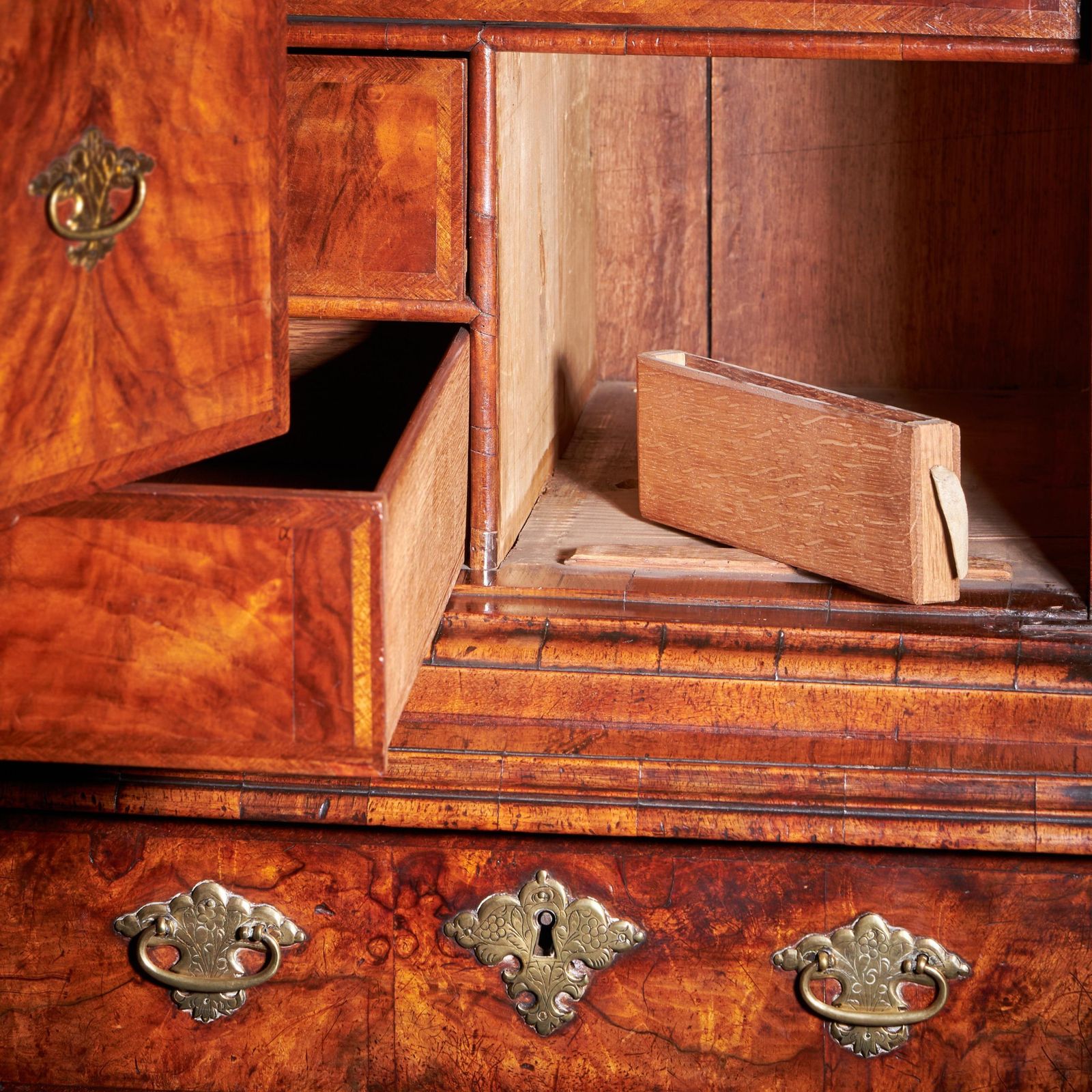 18th Century Queen Anne Burr Walnut Mirrored Cabinet On Chest, Circa 1705 1715 photo 32900.0