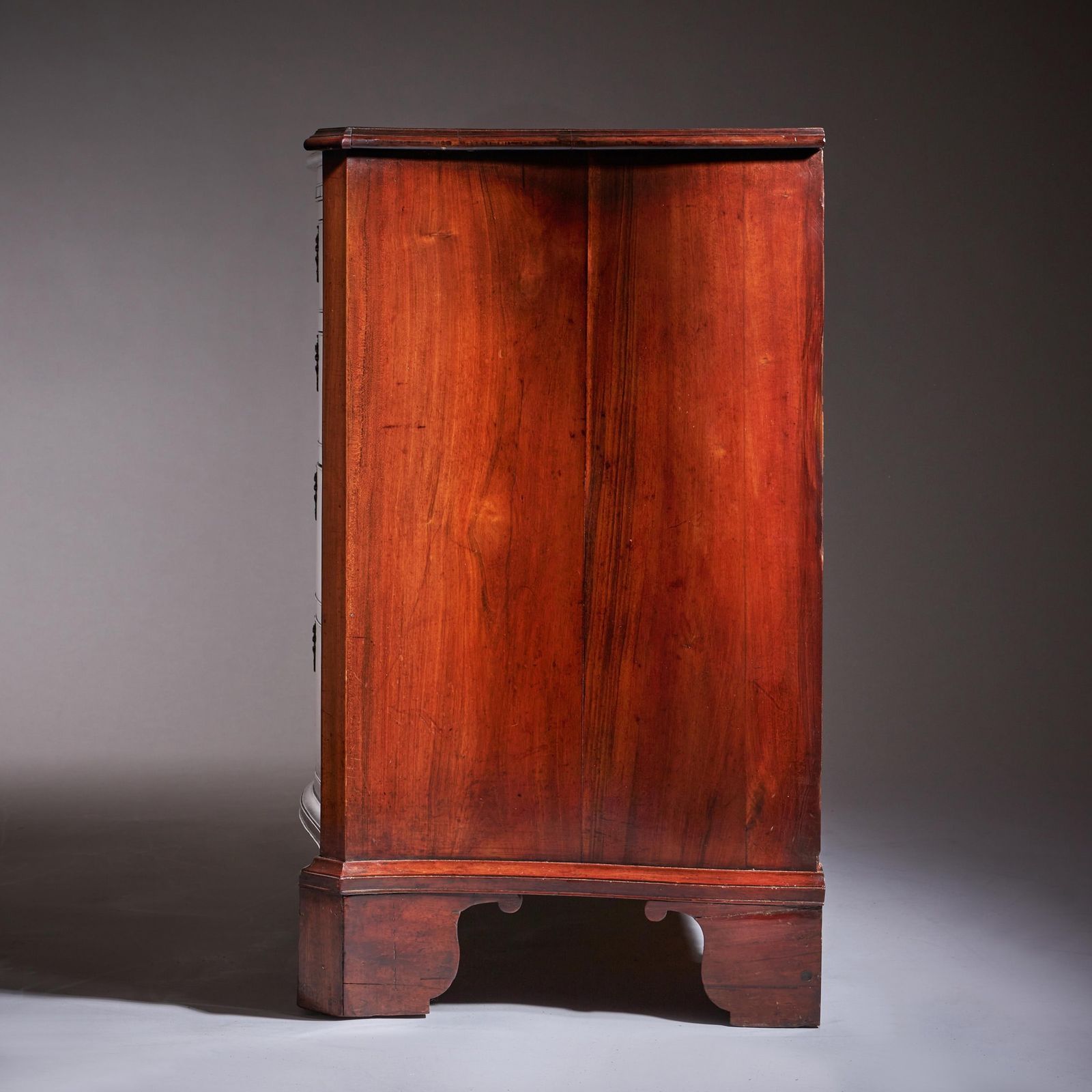 Important 18th Century Goncalo Alves Serpentine Chest Signed J N Teague 1779 photo Furniture