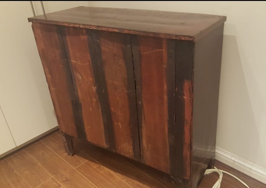Georgian Bow Front Chest Of Drawers photo 300.0