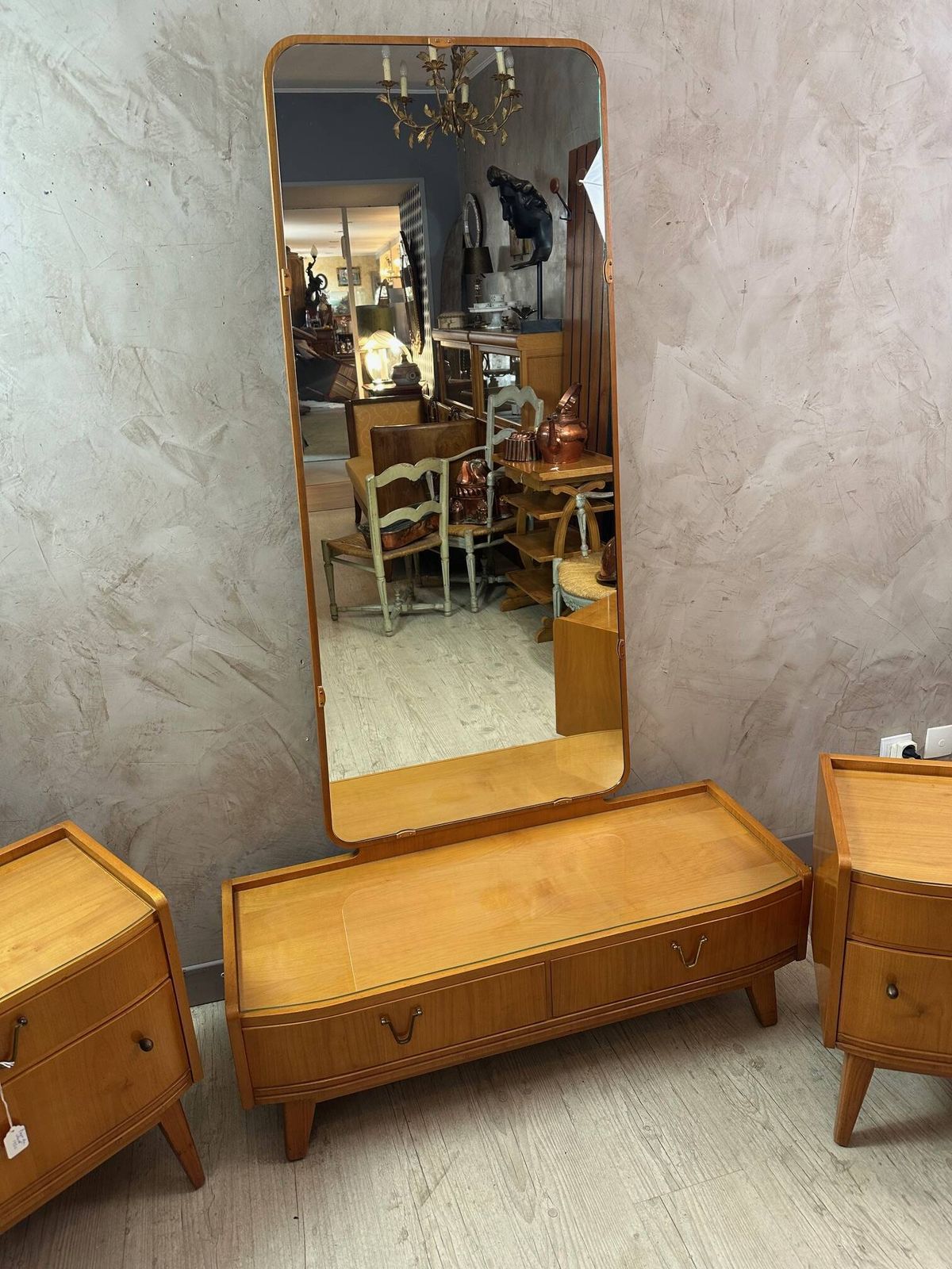photo furniture 1950s Dressing Table, Modernist