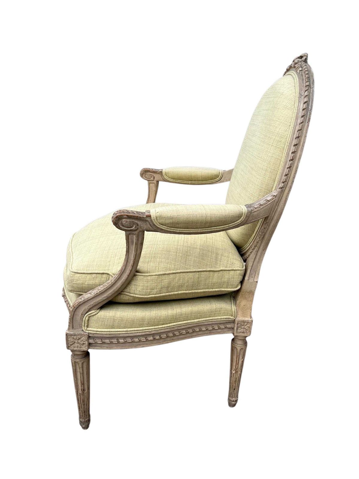 Louis XVI Style Vintage Carved Arm Chair. photo Furniture