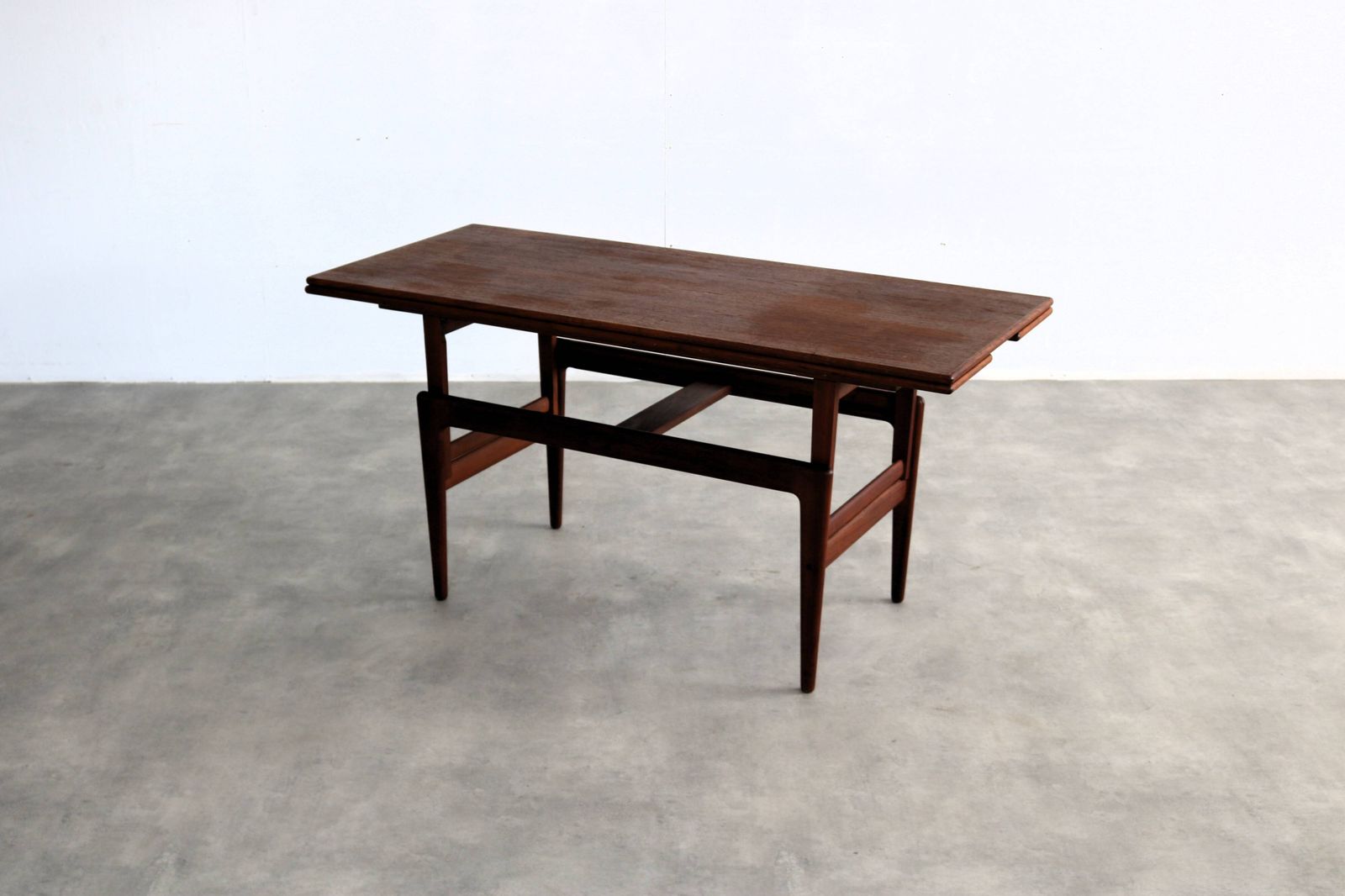 photo for sale Vintage Salontafel | Eettafel | Ca. Jaren 1960 | Kai Kristiansen | Elevator