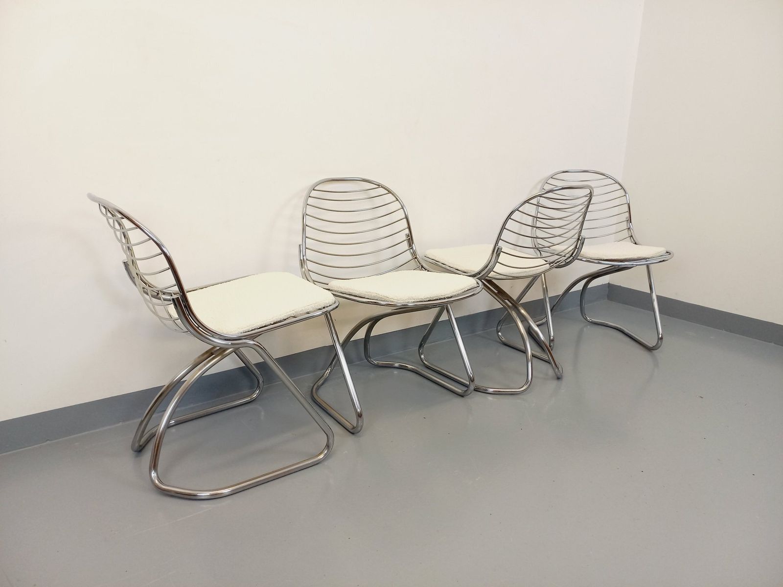 4 Italian Gastone Rinaldi Chairs In Chromed Metal photo for sale