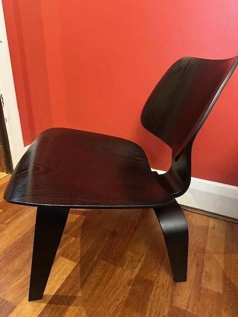 photo vinterior Charles & Ray Eames Plywood Group Lcw 1950s