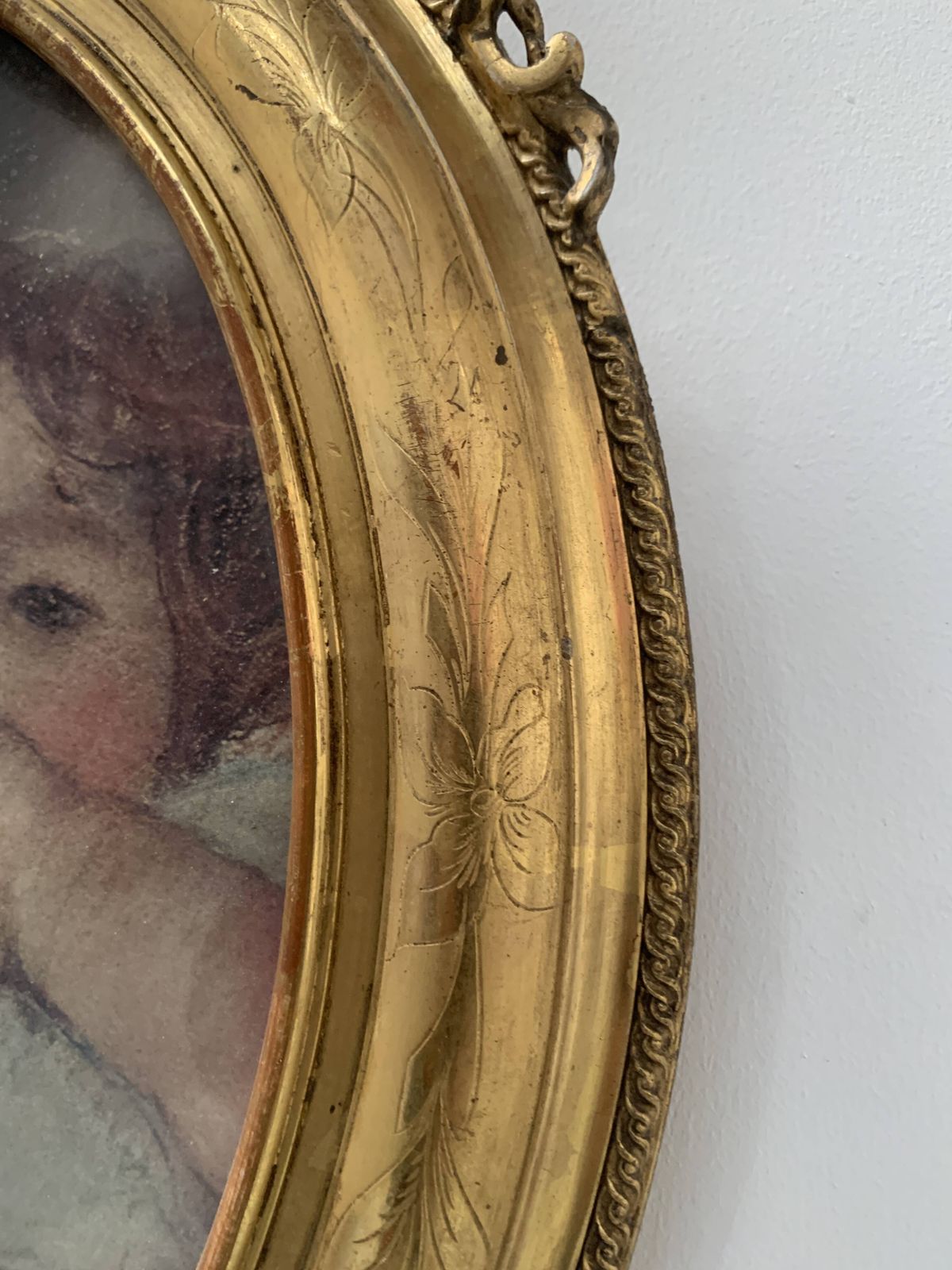Oval Frame With Pediment In Wood And Gilded Plaster, 19th Century photo for sale