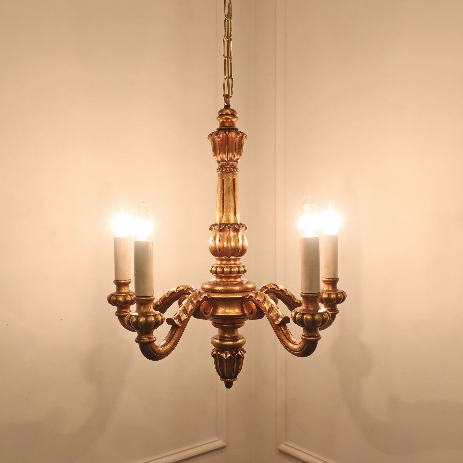 Early 20th Century Italian Florentine Giltwood Chandelier photo furniture