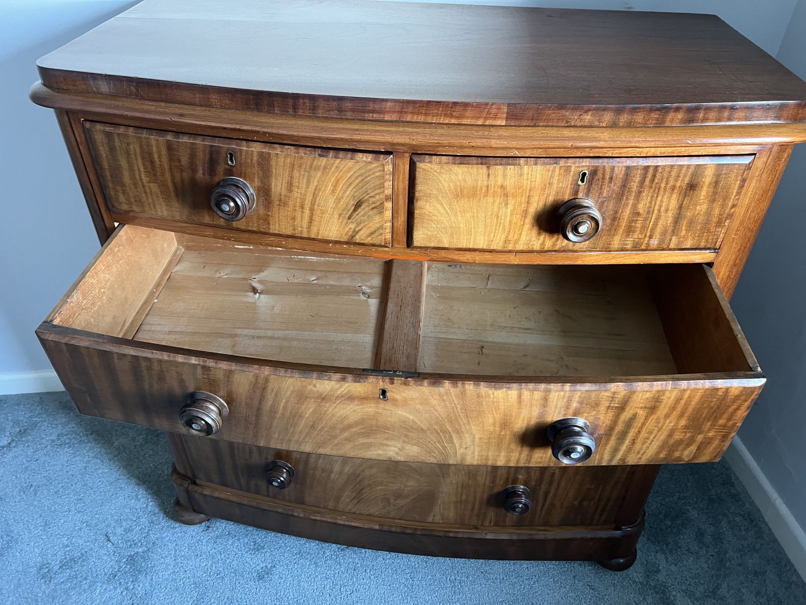 Victorian Mahogany Bow Fronted Chest Of Drawers In Excellent Condition photo furniture