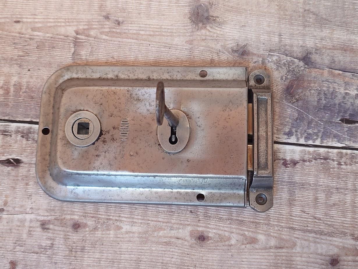 Heavy Union Steel Lock With Iron Keep And Steel Key photo vinterior