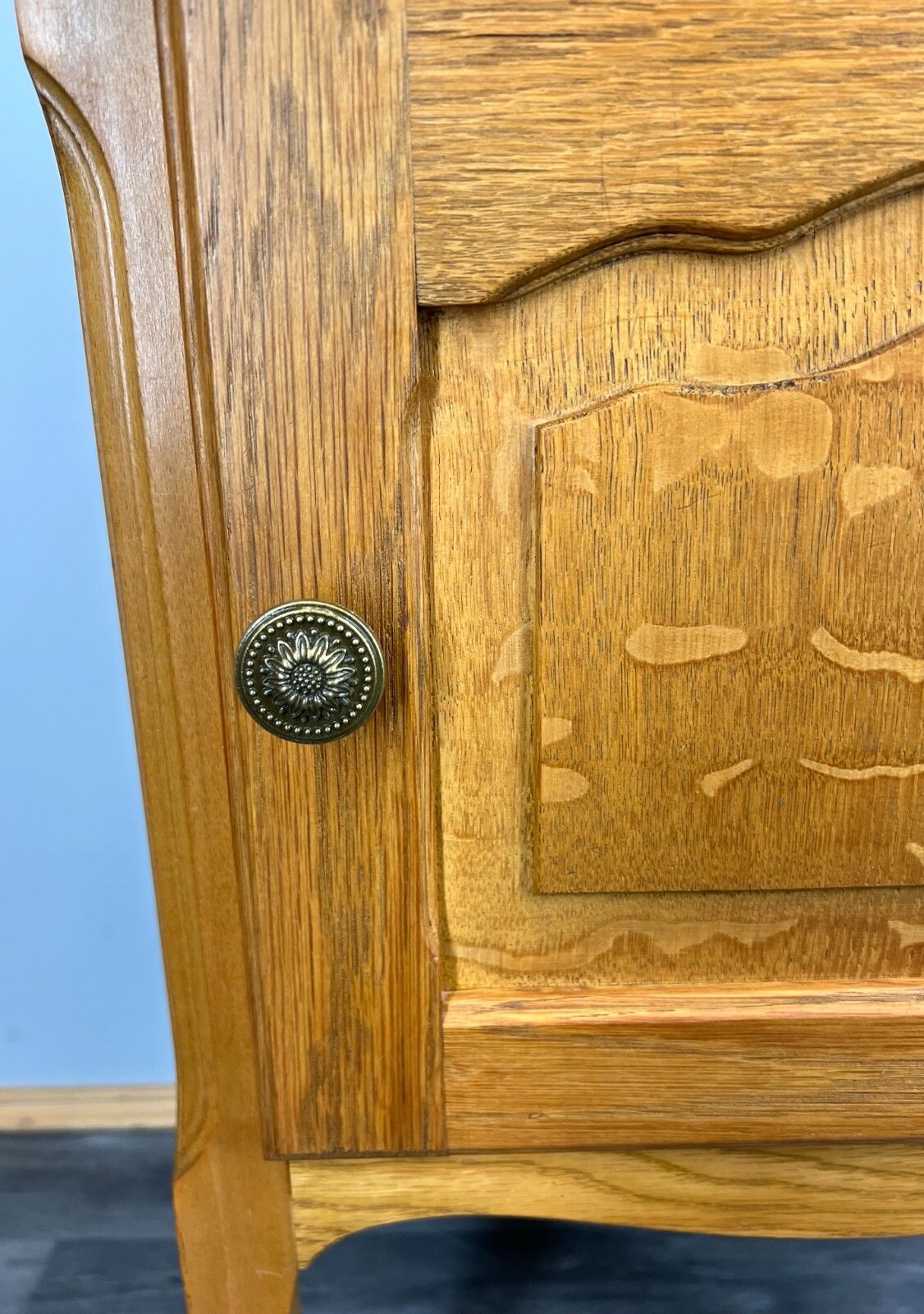 Vintage French Bedside Cabinet Louis XV Nightstand Bedside  Table – Lot 3728 photo Furniture