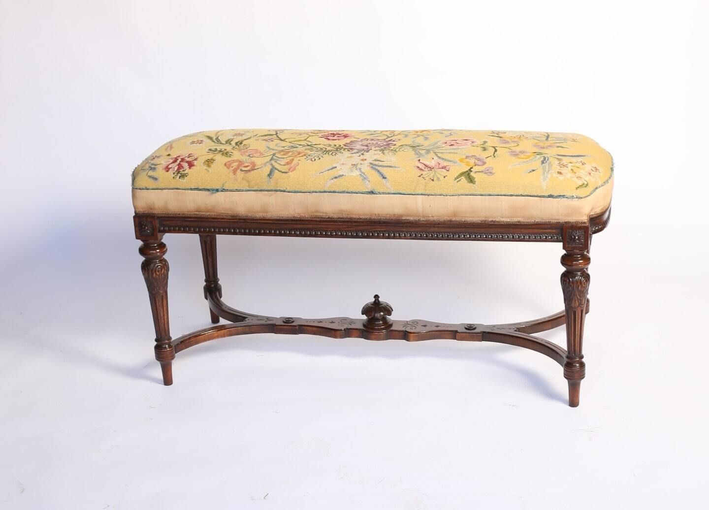 photo furniture Victorian Carved Walnut Duet Stool