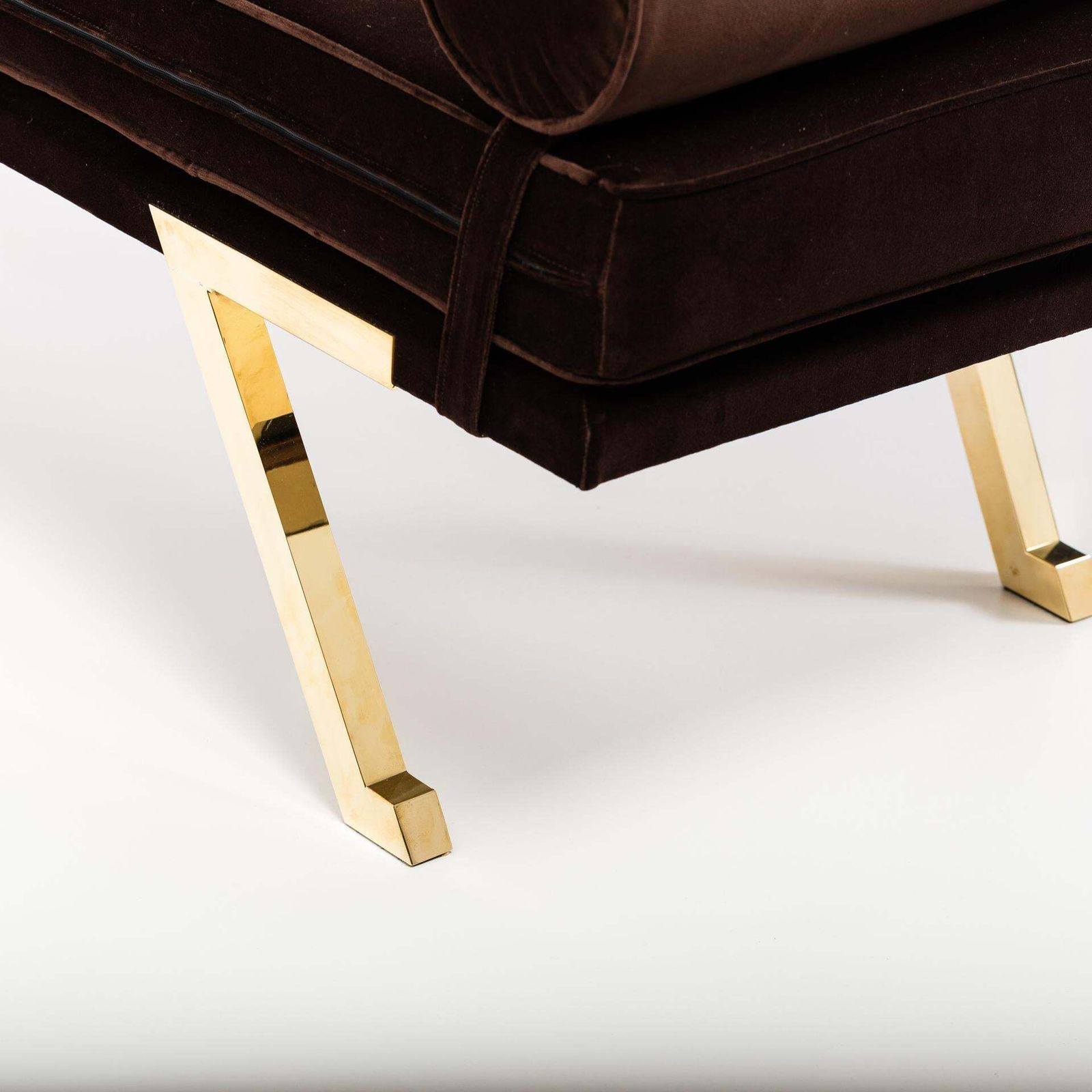 photo vinterior Italian Mid Century Daybed / Bench Brass Legs, Chocolate Brown Velvet 1970s