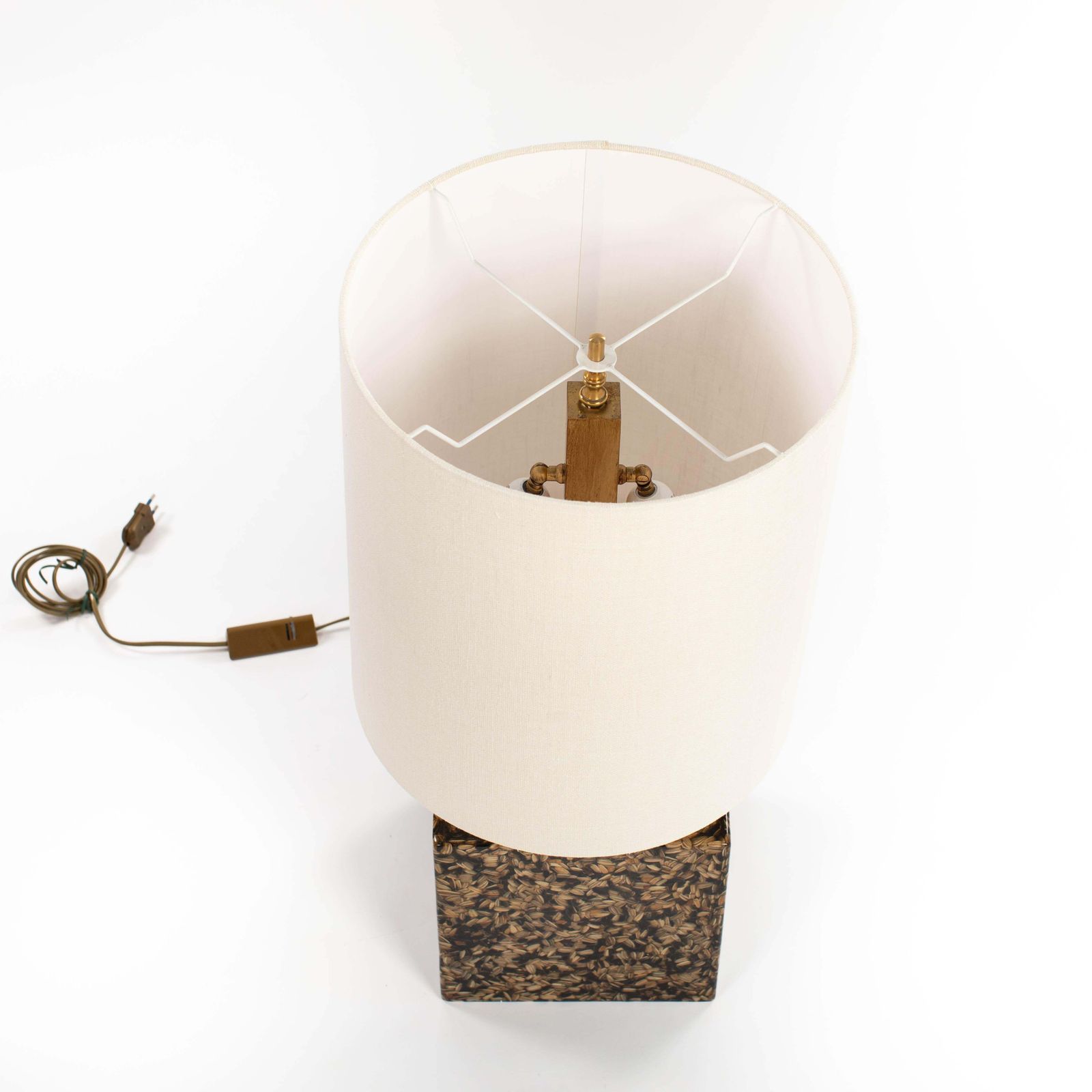Italian Mid Century Table Lamp Out Of Sunflower Seeds And Resin R. Mazzi 1970s photo for sale