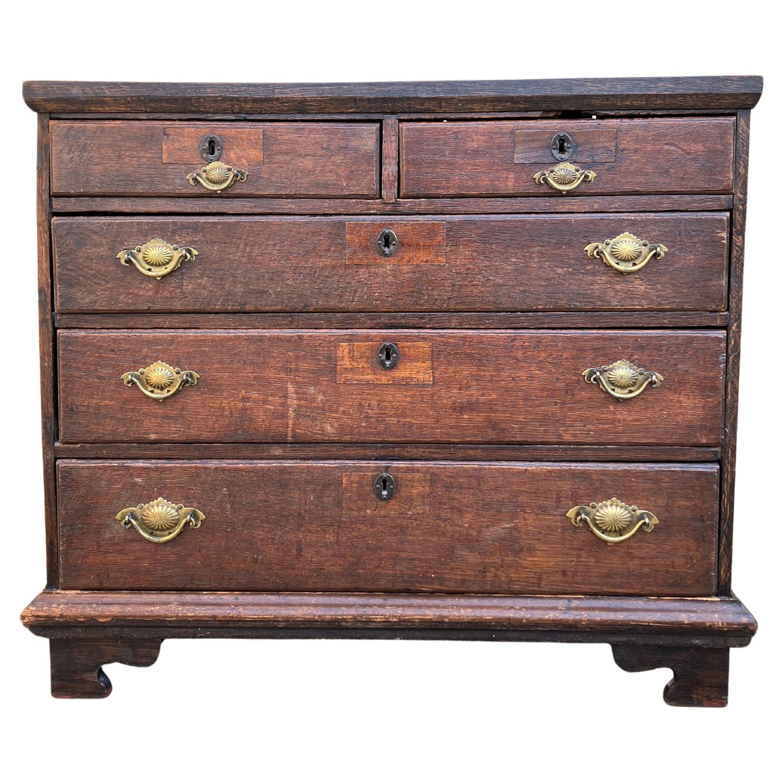 English Antique Chest Of Drawers In Oak