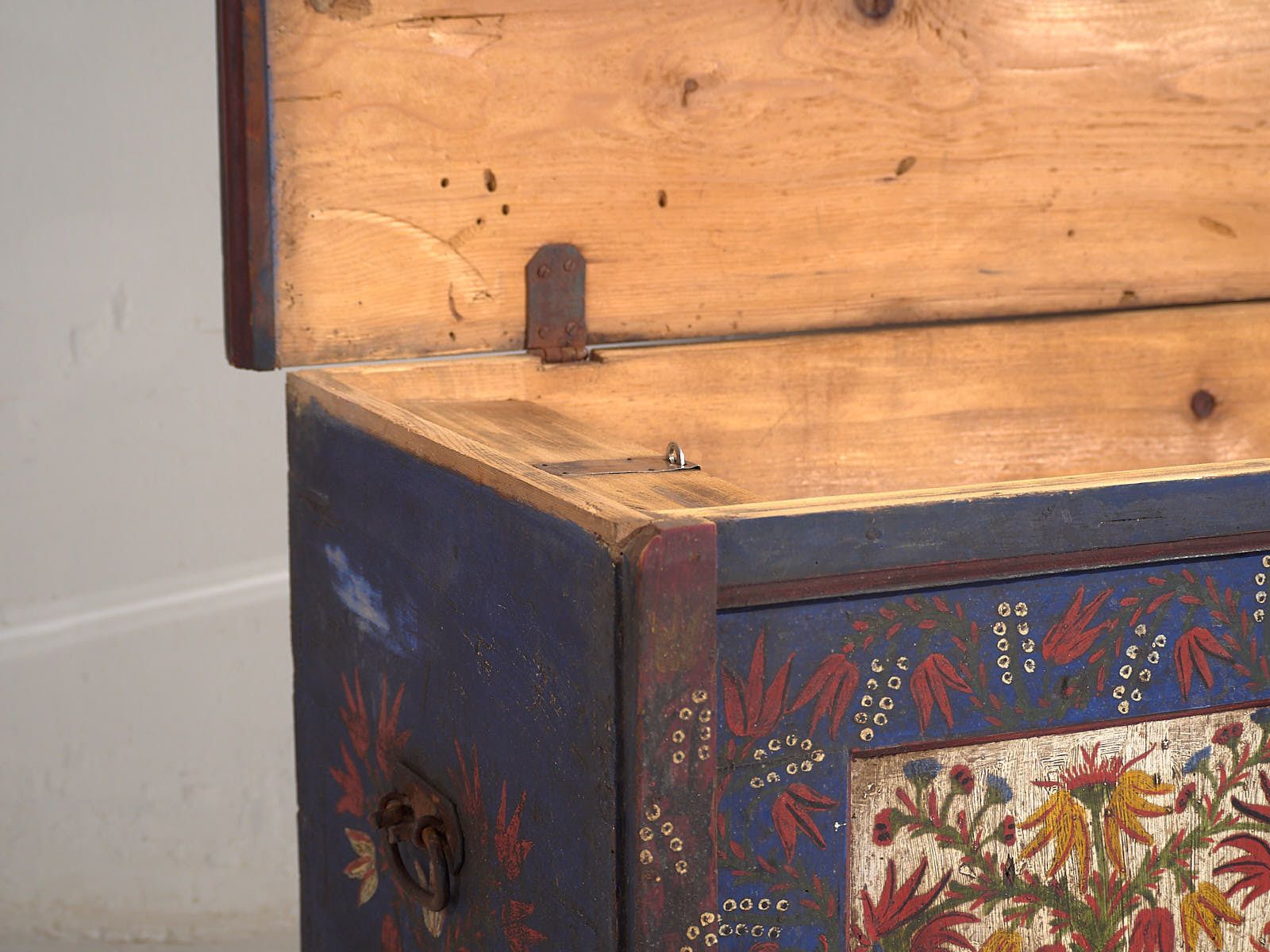 photo for sale Antique Blue Trunk With Hand Painted Floral Details (C.1870) #2