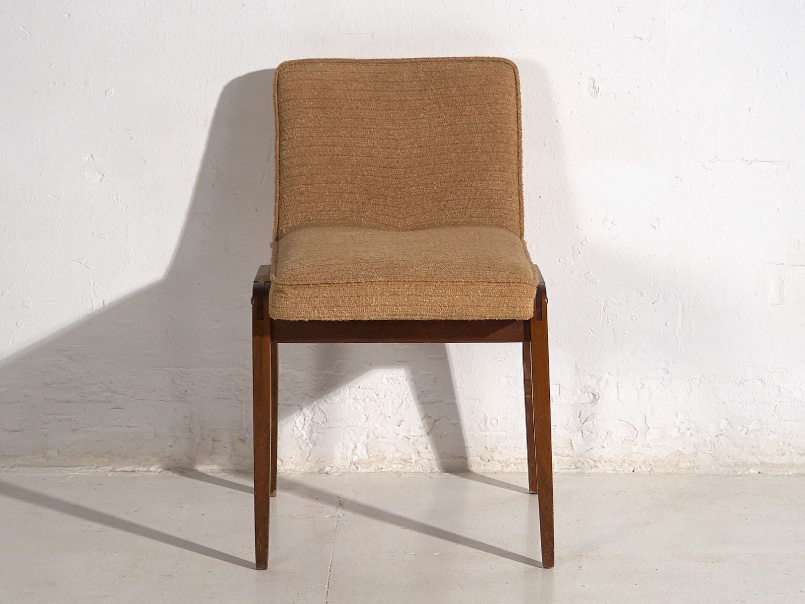 photo vintage Mid Century Style Chairs (C.1940). Set Of Two