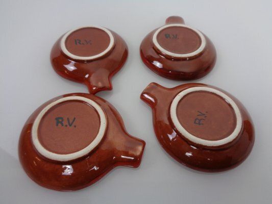 photo furniture Pop Art Ceramic Ashtrays By Romolo Verzolini For Questa Maiolica, Italy, 1970s, Set Of 5