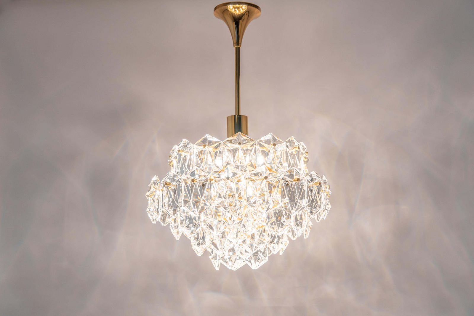 1 Of 3 Stunning Chandelier, Brass And Crystal Glass By Kinkeldey, Germany, 1970s photo vinterior