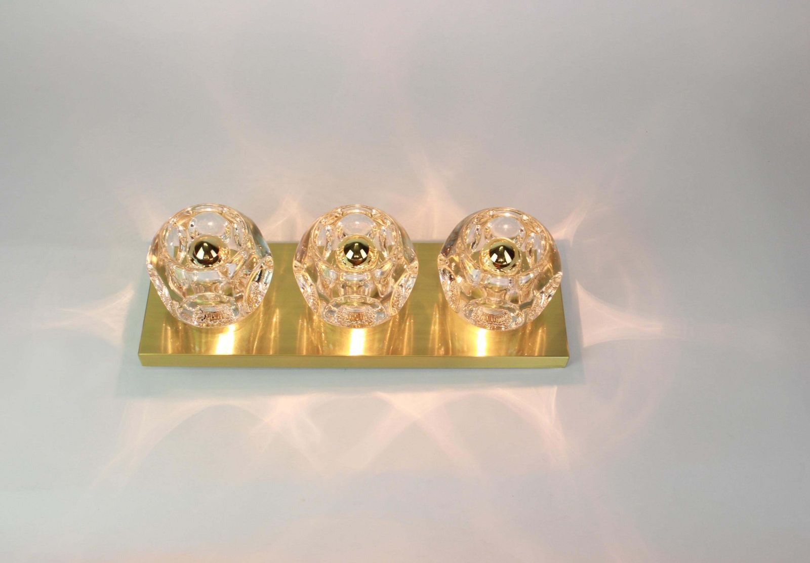 photo for sale Pair Of Crystal Glass Wall Sconces Design By Sciolari For Peill & Putzler