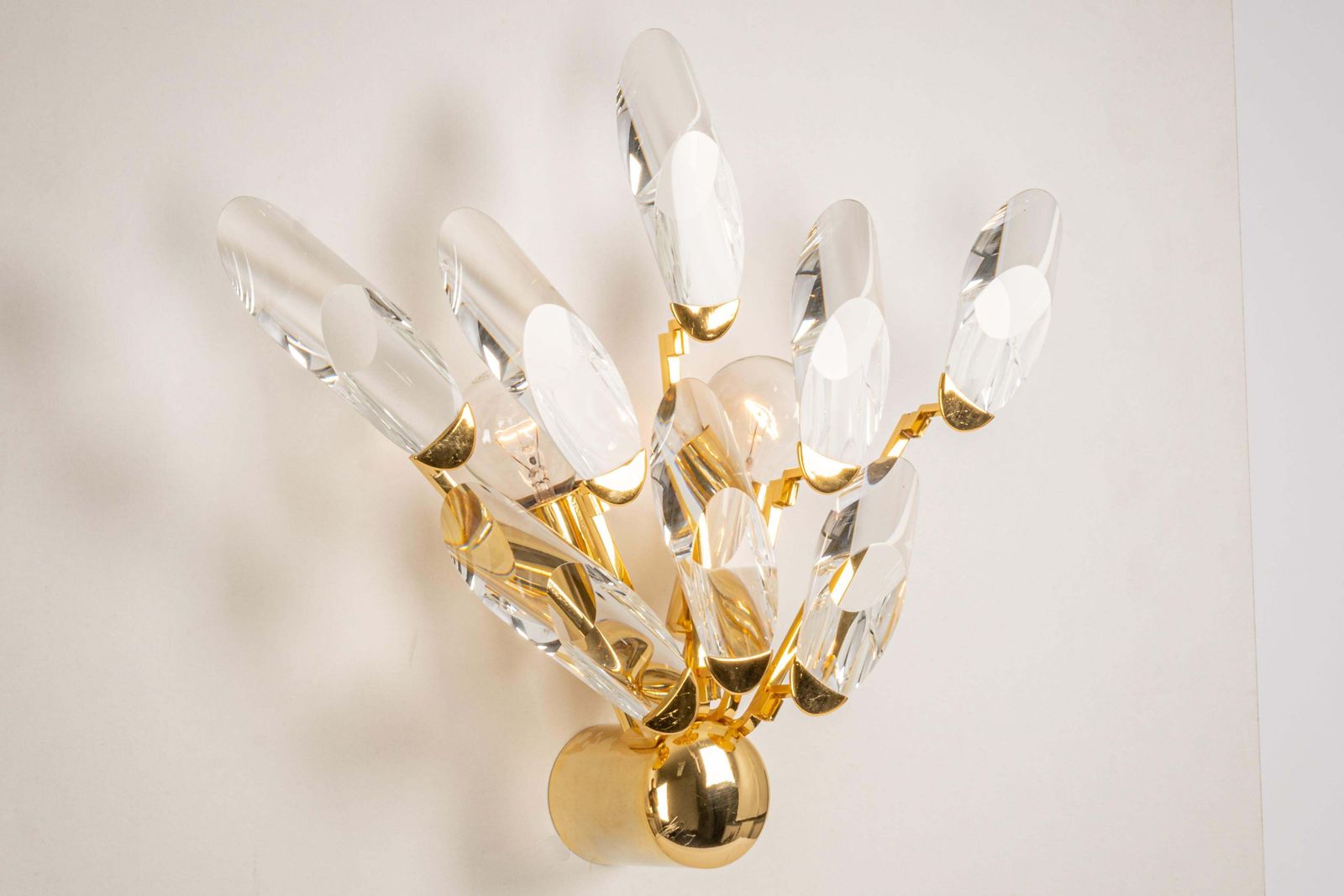Pair Of Italian Wall Lights By Stilkronen, Gilt Brass Crystal Glass, 1970s photo Lighting