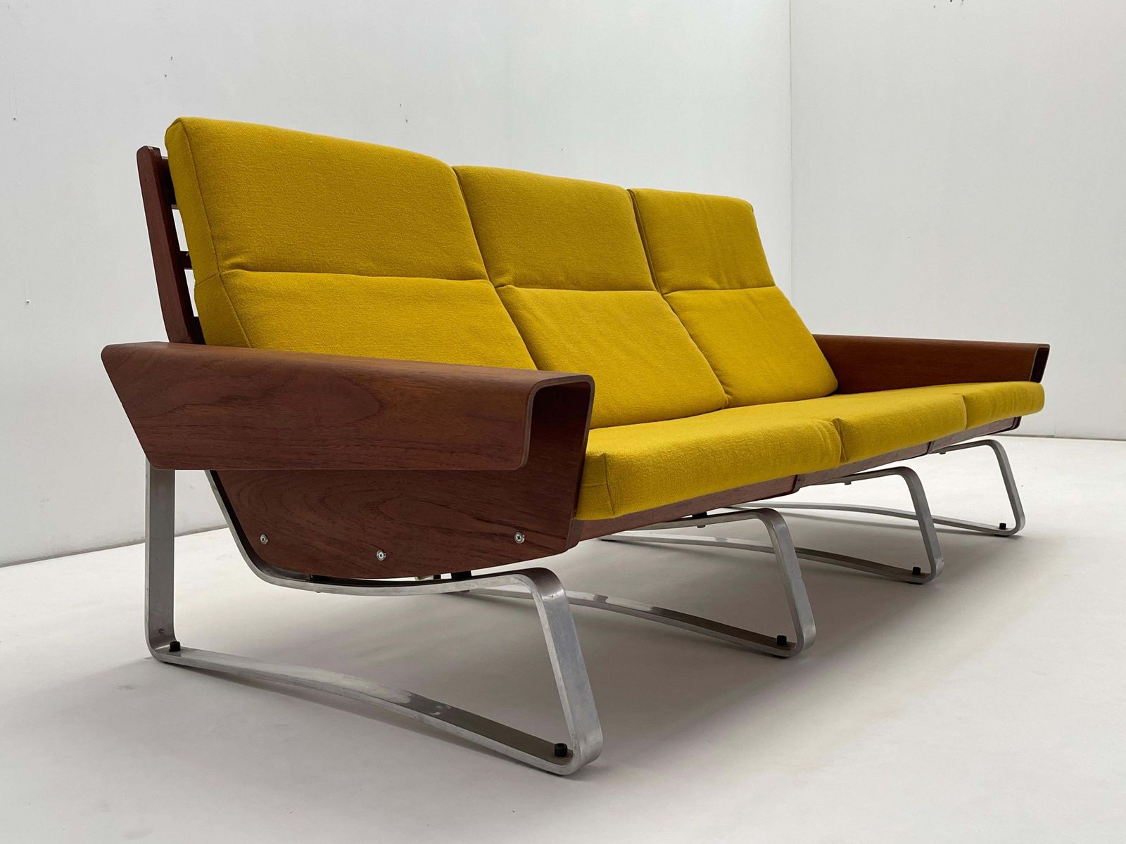 3 Seater Sofa In Aluminium And Teak photo furniture