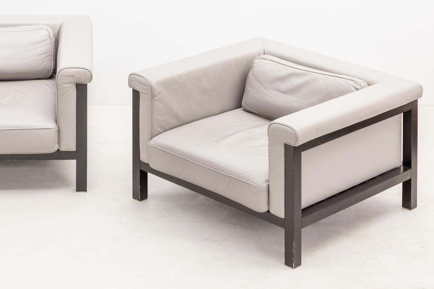 photo furniture Pair Of Armchairs By Jules Wabbes, Livourne Série 800 Luxe Edited By Bullo