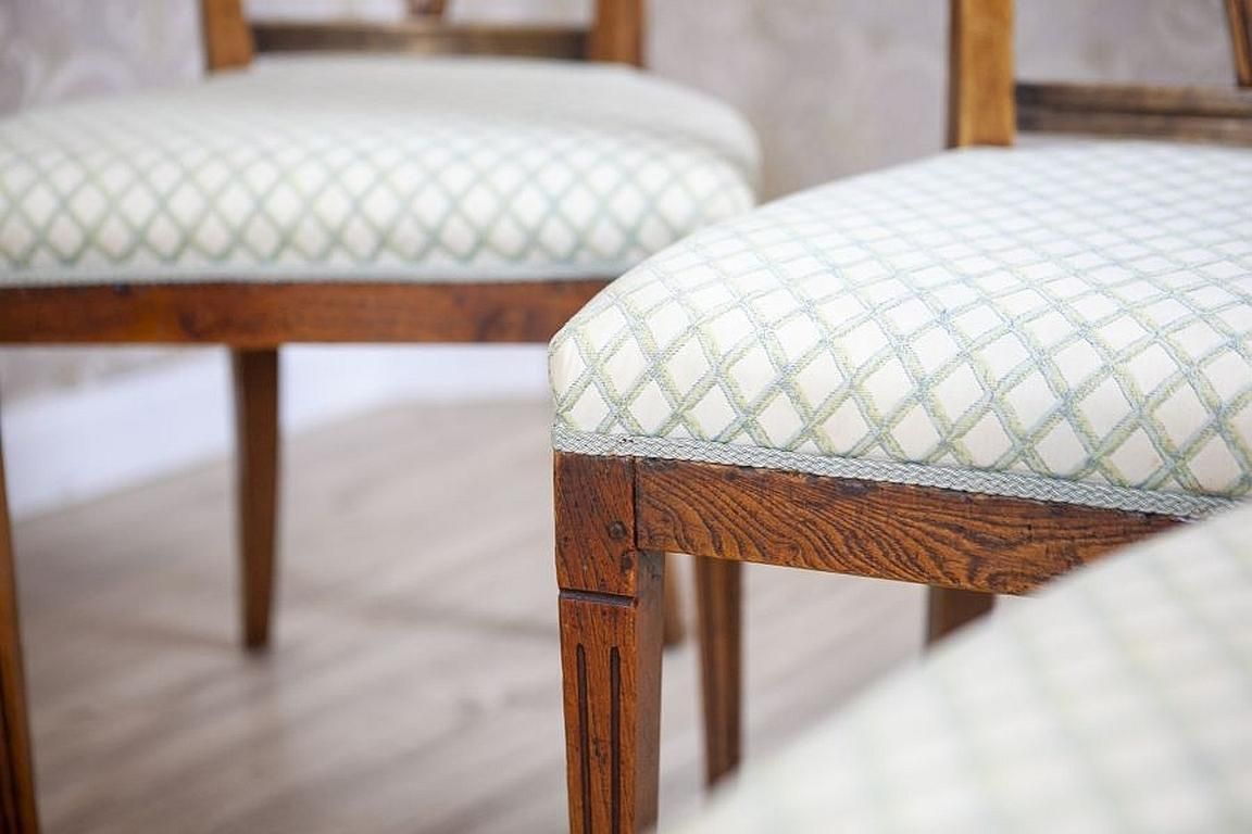 photo vinterior Elm Chairs In White Upholstery, Early 20th Century   Set Of 5