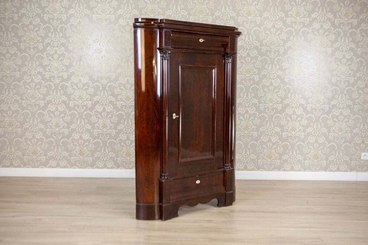 Biedermeier Mahogany Veneer Corner Cabinet, Circa 1870