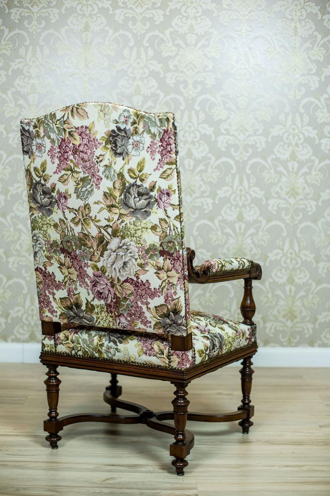 French Oak Armchair/Throne From The Turn Of The 19th And 20th Centuries photo for sale