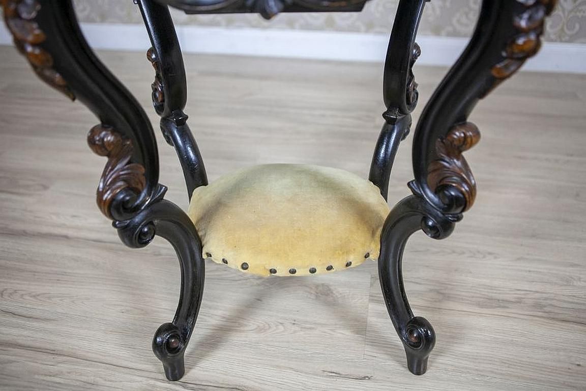 photo vinterior Inlaid Sewing Table Of Various Woods From The Late 19th Century