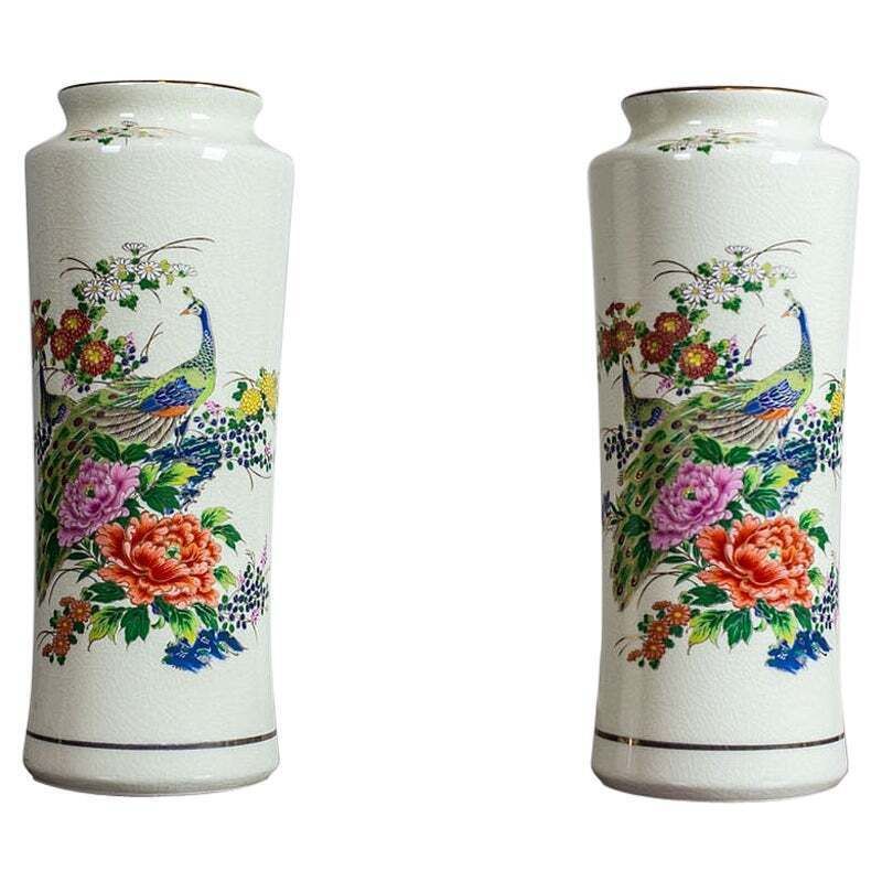 Pair Of Vases In The Satsuma Type, The Turn Of The 19th And 20th Centuries