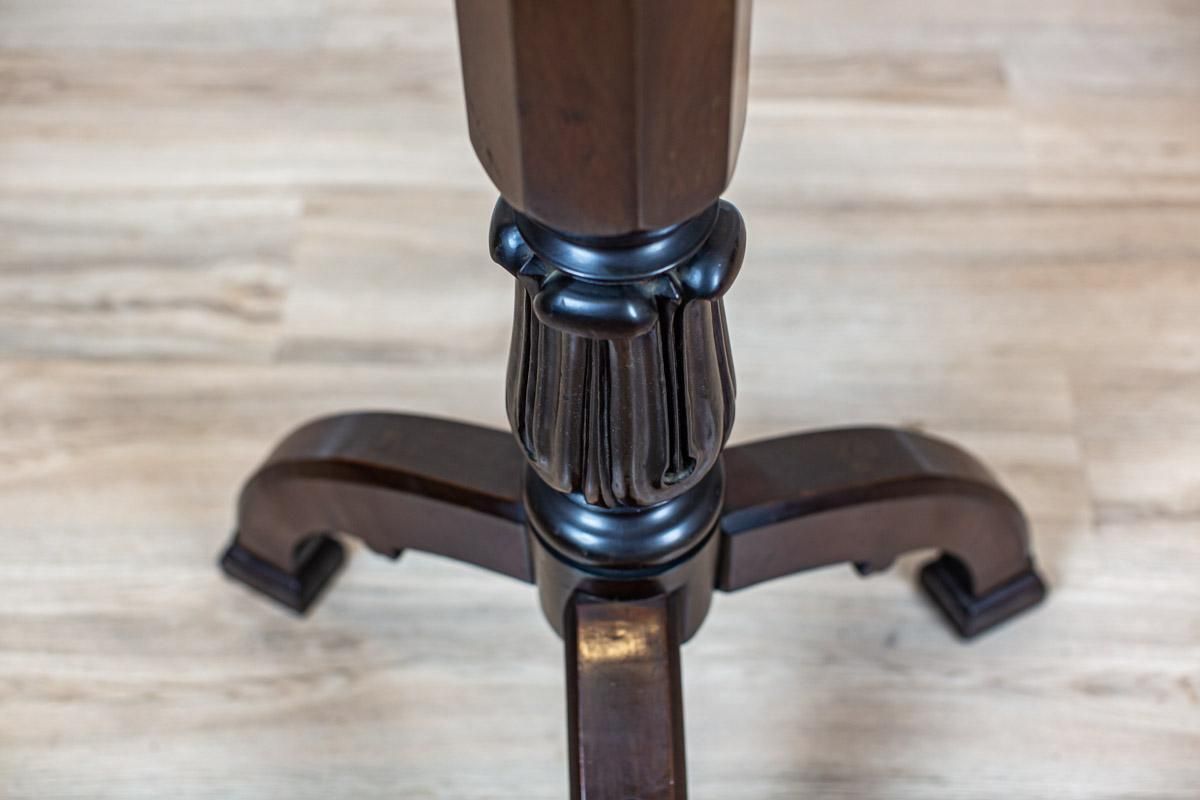 photo furniture Massive Oak Pedestal/Flower Stand From The Interwar Period In Dark Brown