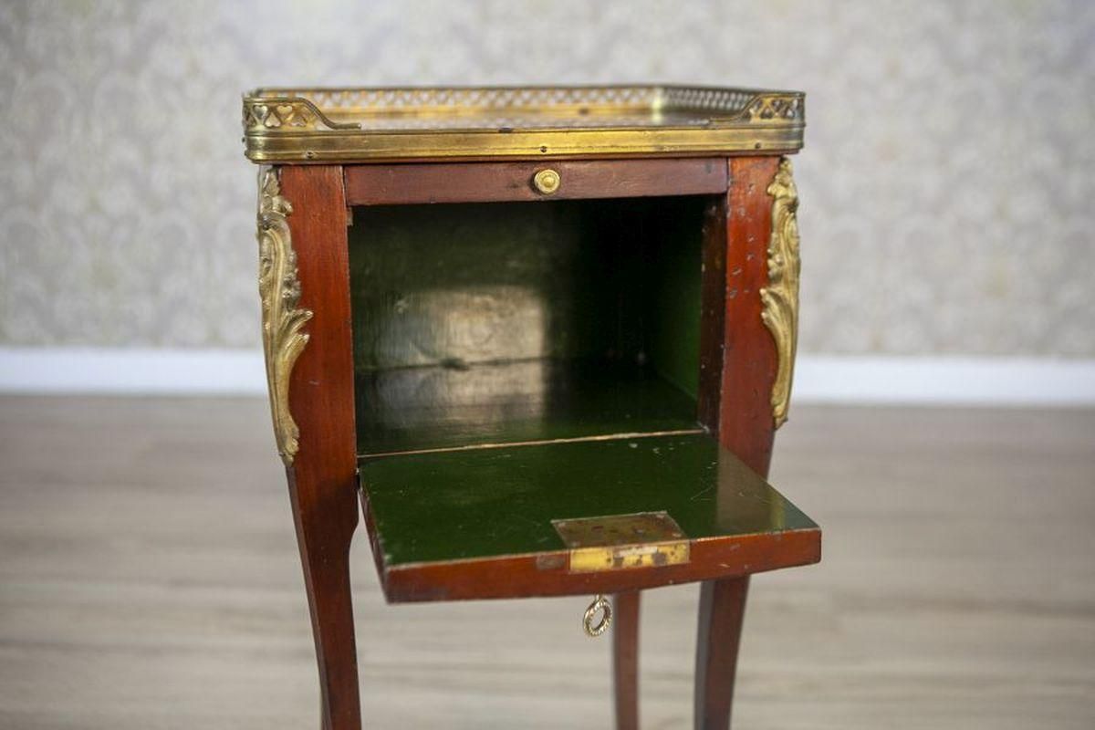 Louis XV Walnut Nightstand From The Turn Of The Centuries photo 1300.0