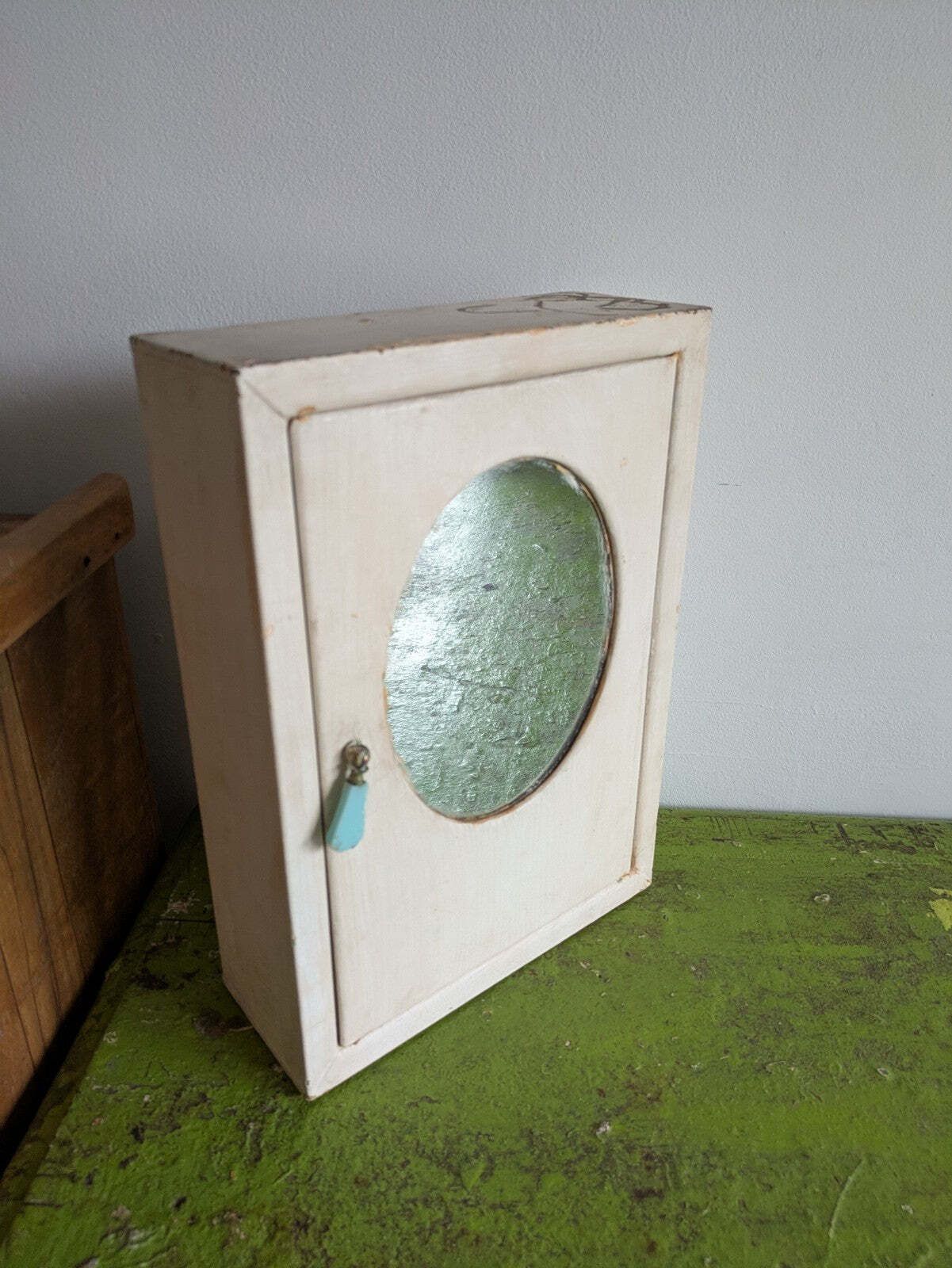 Metal Medical Wall Cabinet With Mirror White photo for sale