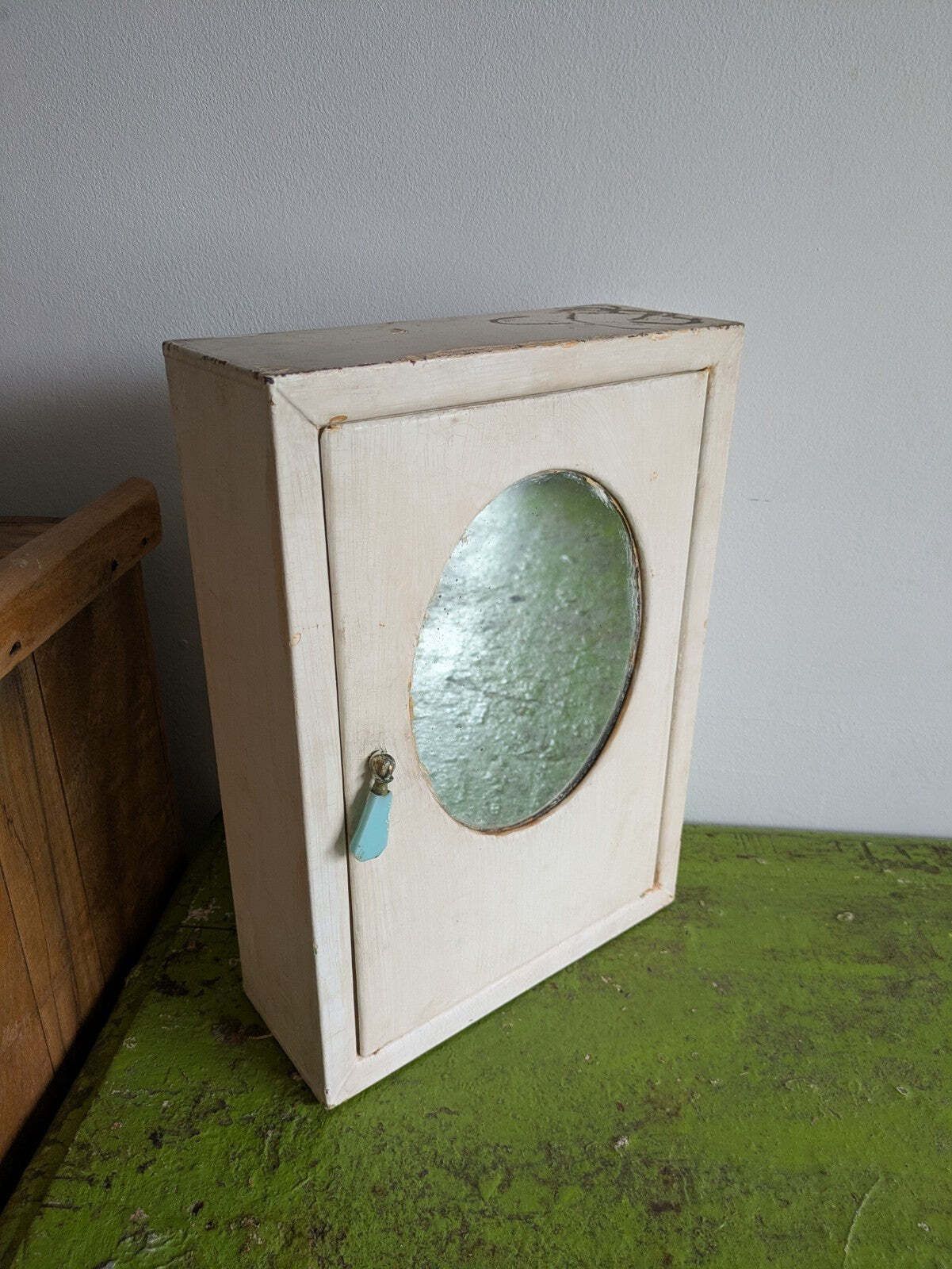 Metal Medical Wall Cabinet With Mirror White photo Furniture