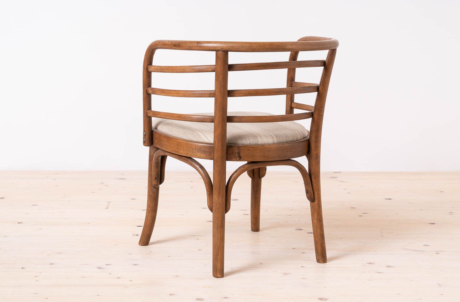 Set Of 2 Thonet Armchairs, Model B246, 1930s, Restored & Reupholstered photo vinterior