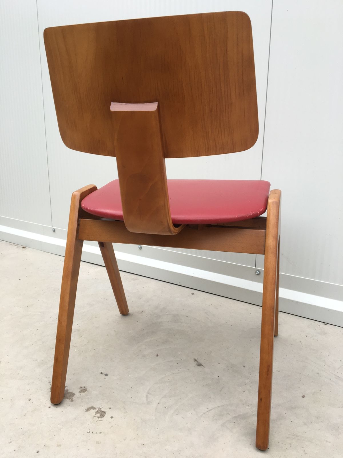 photo furniture Mid Century Hillestak Chair By Robin Day, 1950s, Set Of 6