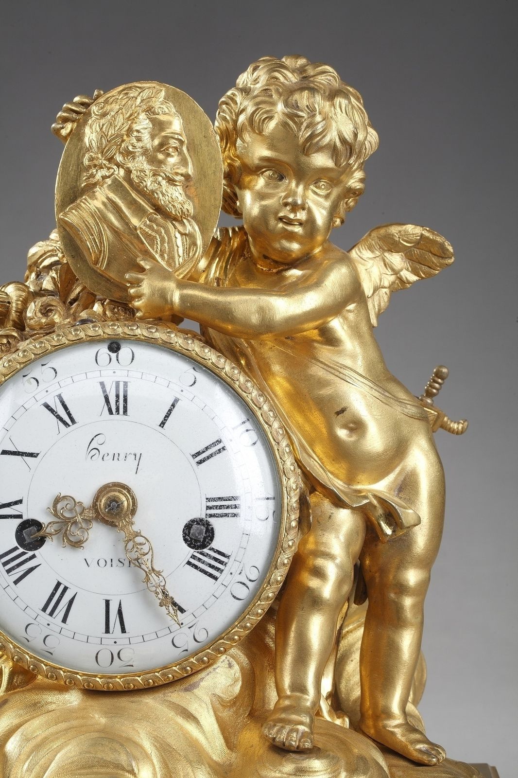 Louis XVI-tafelklok ter ere van Henri IV door Henri Voisin photo for sale