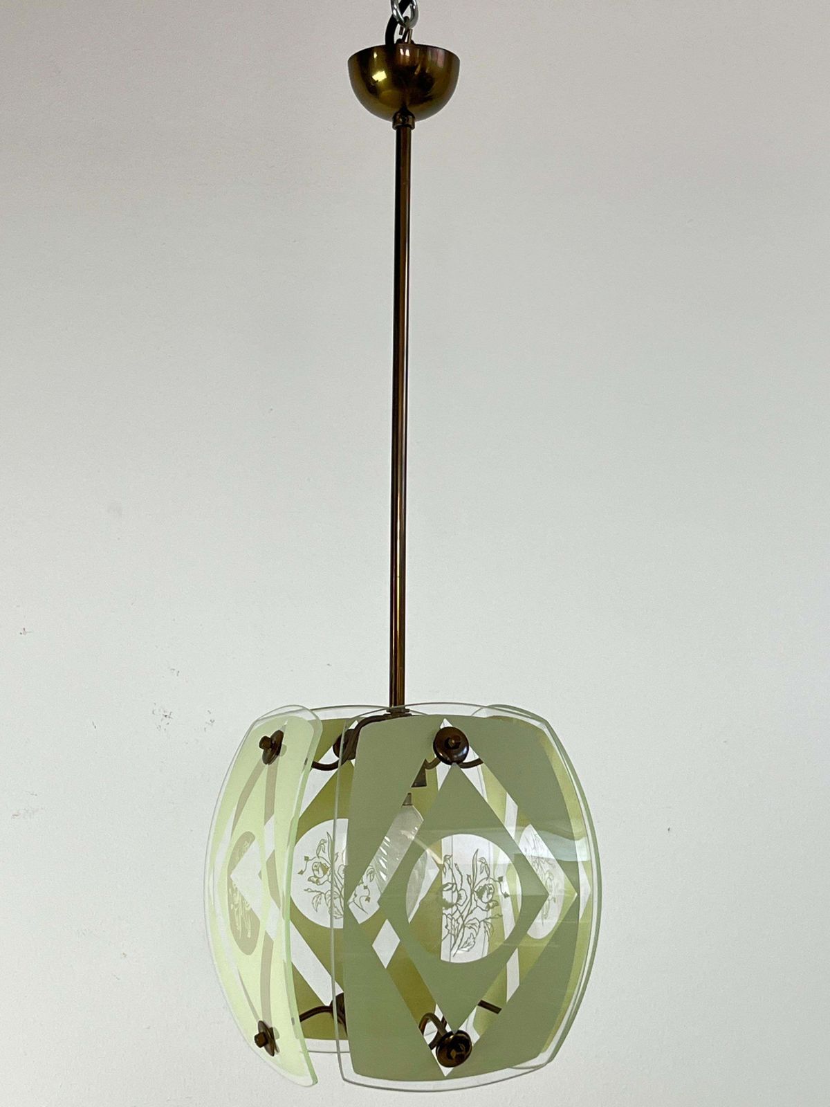 photo for sale Chandelier In Murano Glass And Brass, In The Style Of Pietro Chiesa, 1950s