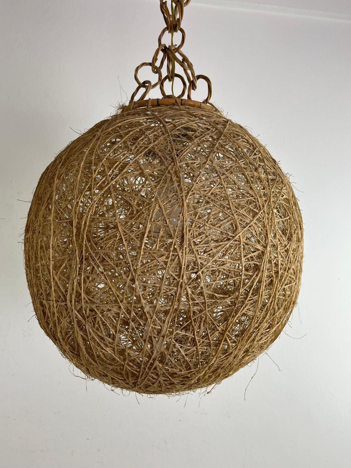 photo furniture Mid Century Italian Twine And Rattan Chandelier, 1960s