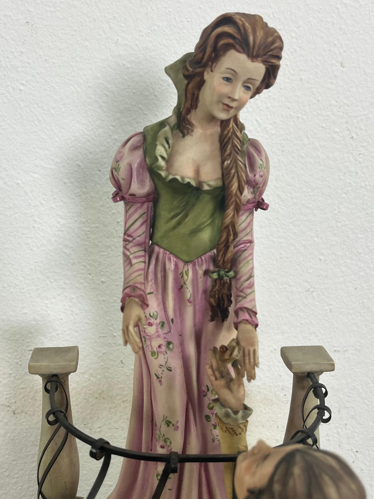 photo vinterior Large Mid Century Capodimonte Porcelain "Romeo And Juliet", 1960s