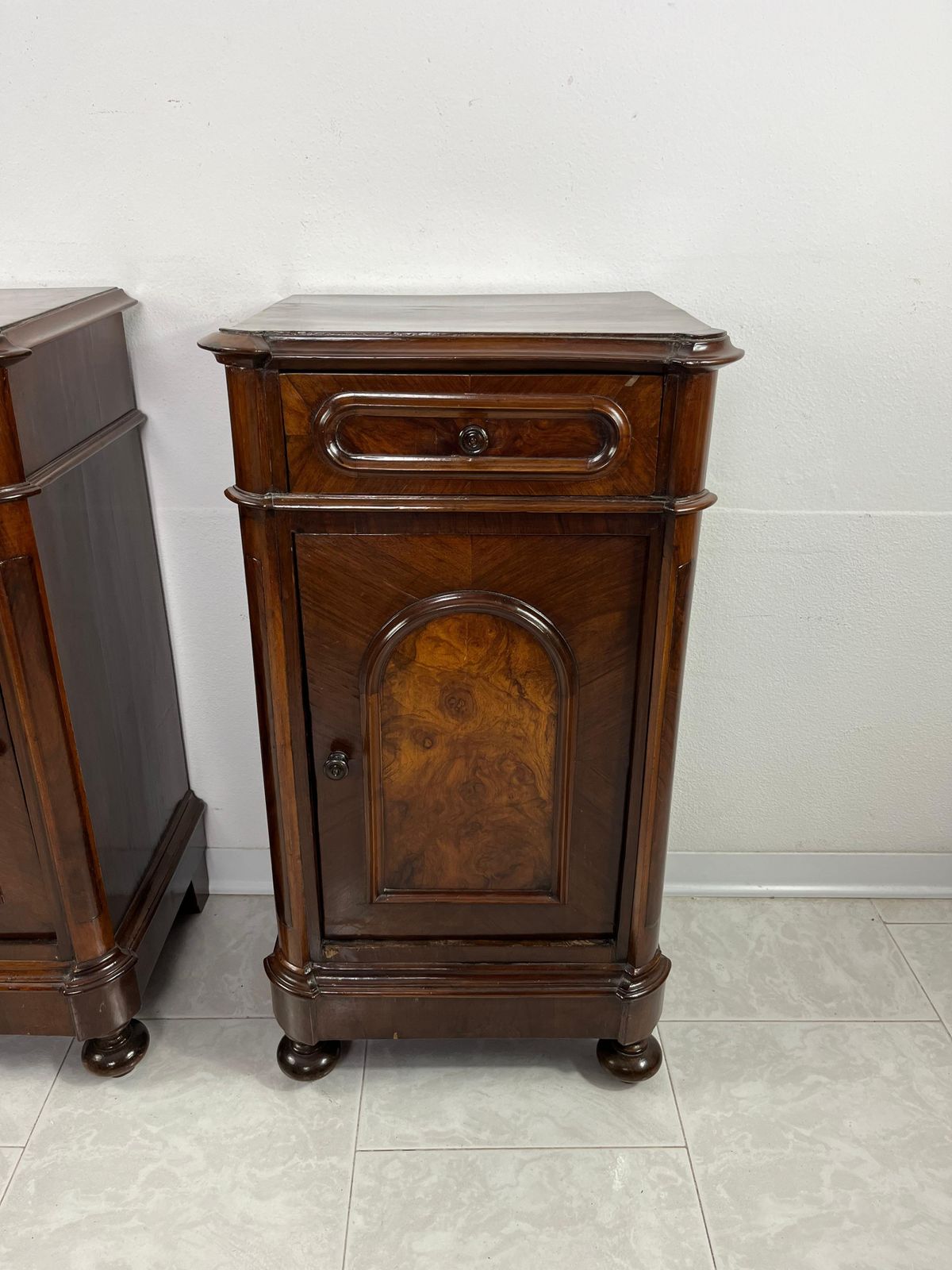 Set Of 2 Mid Century Italian Bedside Tables, 1930s photo Furniture