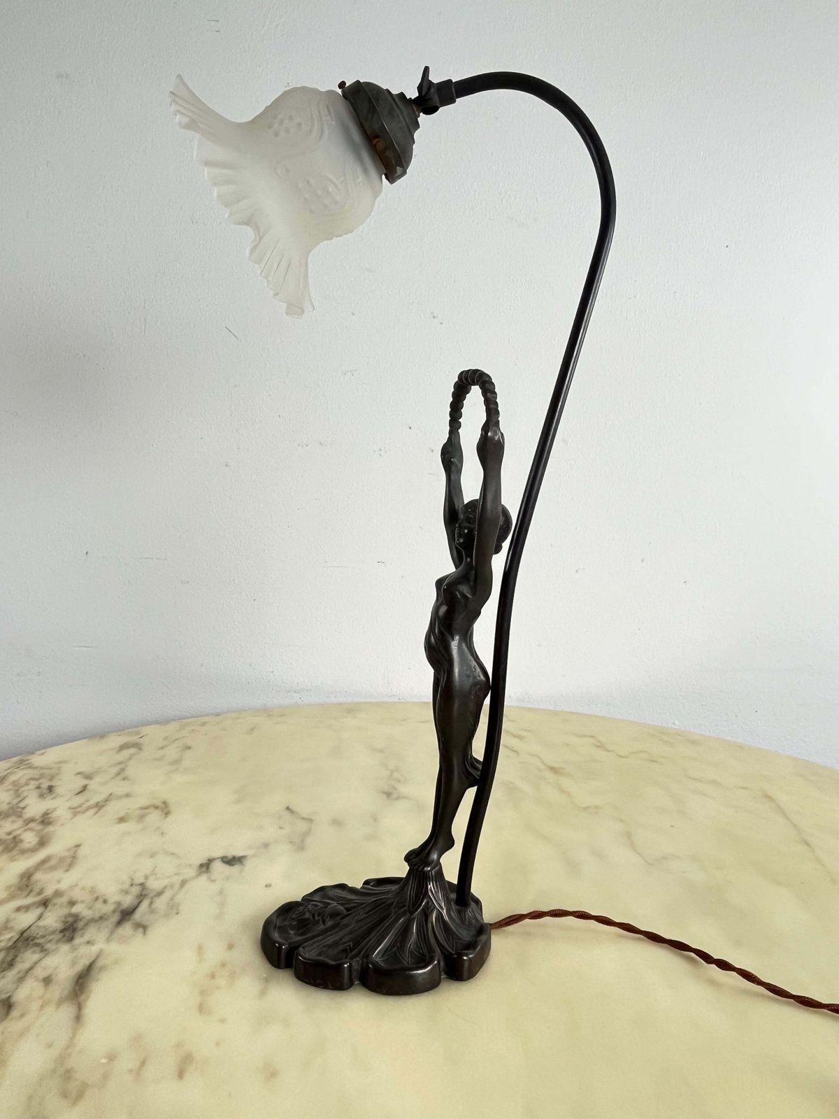 photo furniture Table Lamp With Art Deco Bronze Statuette And White Art Glass Tulip Bowl 1940s