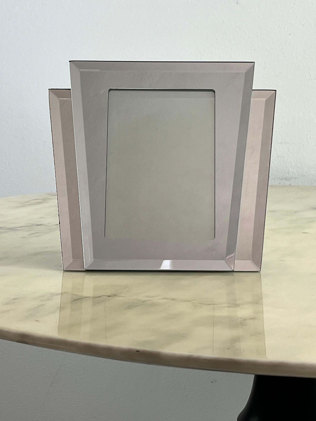 photo vinterior Art Deco 1940s Mirrored Glass Photo Holder