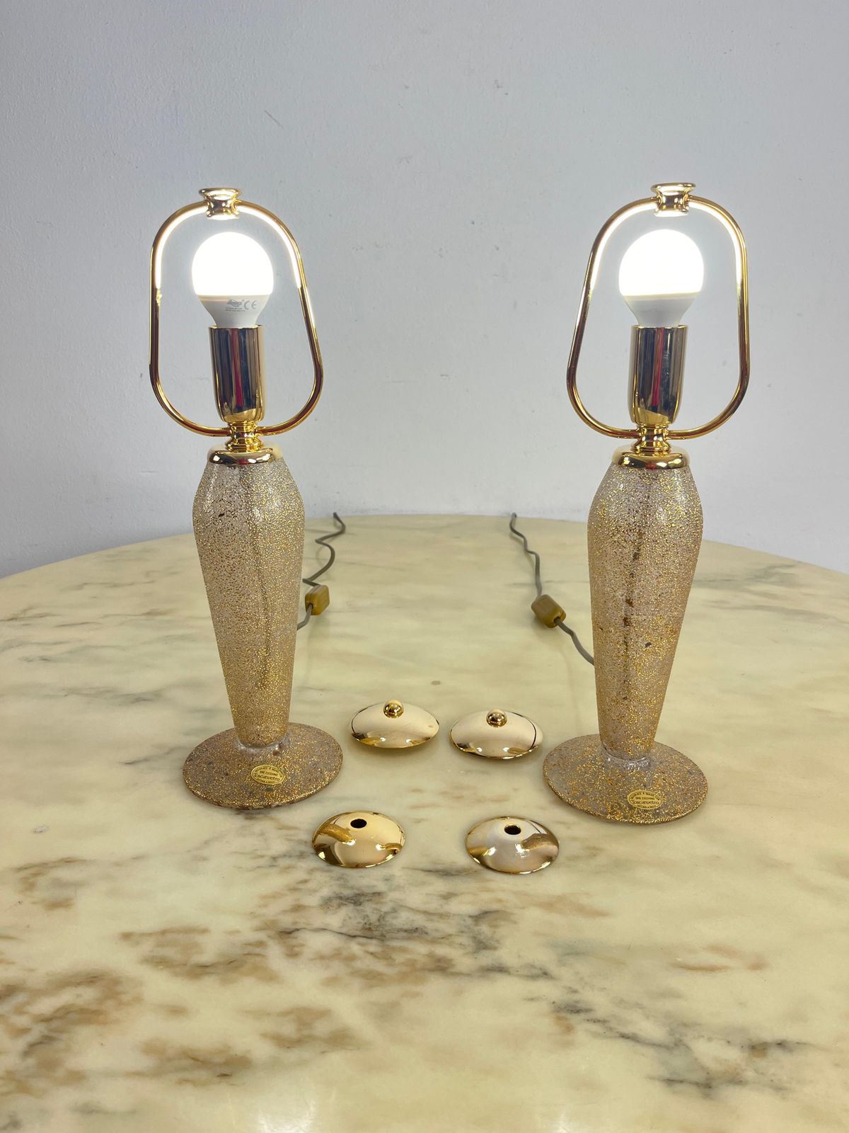 photo furniture Set Of 2 Table Lamps In Mouth Blown Glass And Hand Decorated With Pure Gold 1980