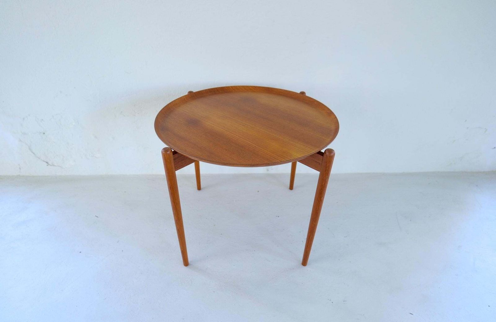 Midcentury Modern Side/Tray Table In Teak Sweden 1960s photo Furniture