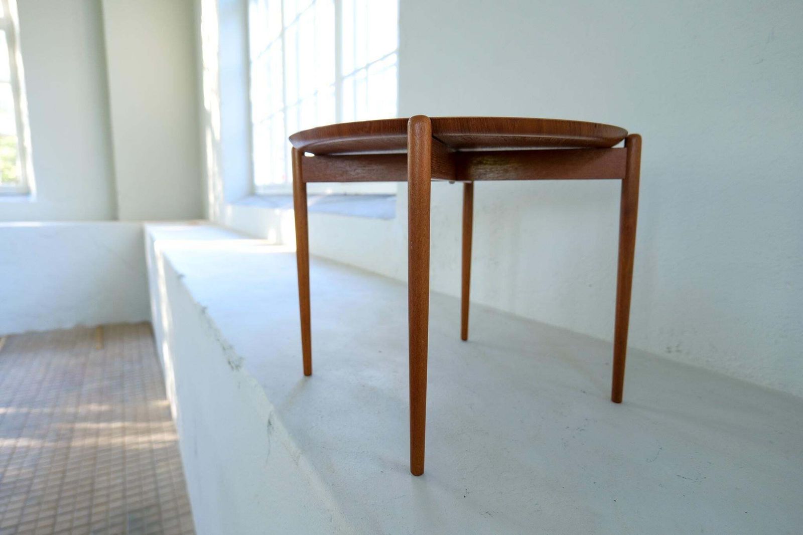 photo furniture Midcentury Modern Side/Tray Table In Teak Sweden 1960s