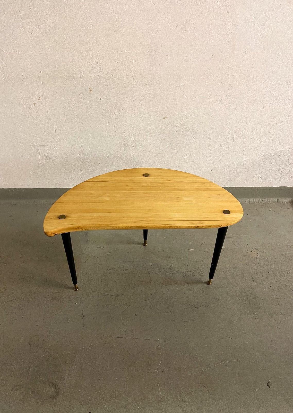 photo furniture Kidney Shaped Side Table Produced By Svensk Fur, Sweden, 1970s