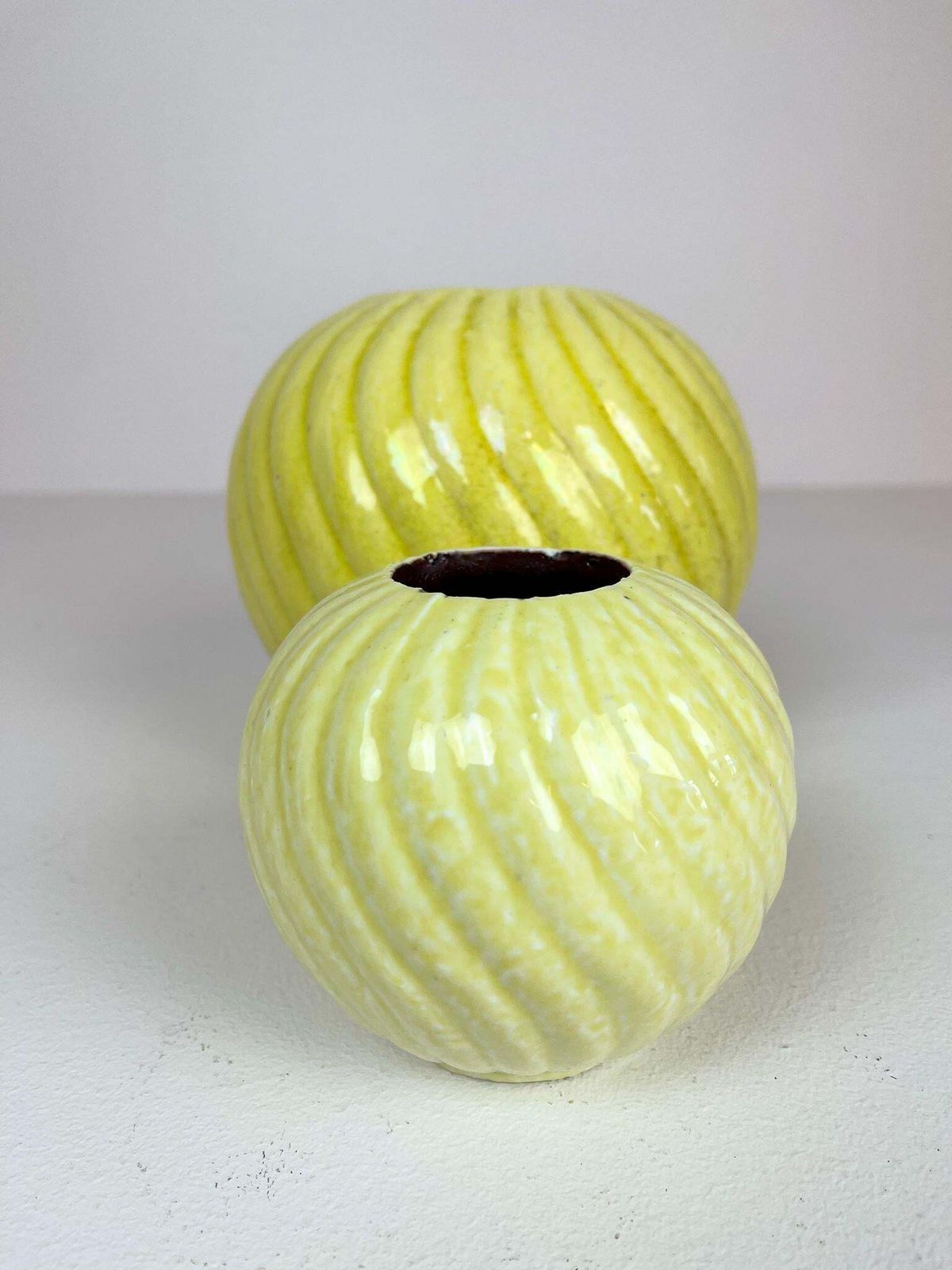 Midcentury Modern Rare Pair Of Vases Gunnar Nylund Rörstrand, Sweden, 1940s photo vinterior